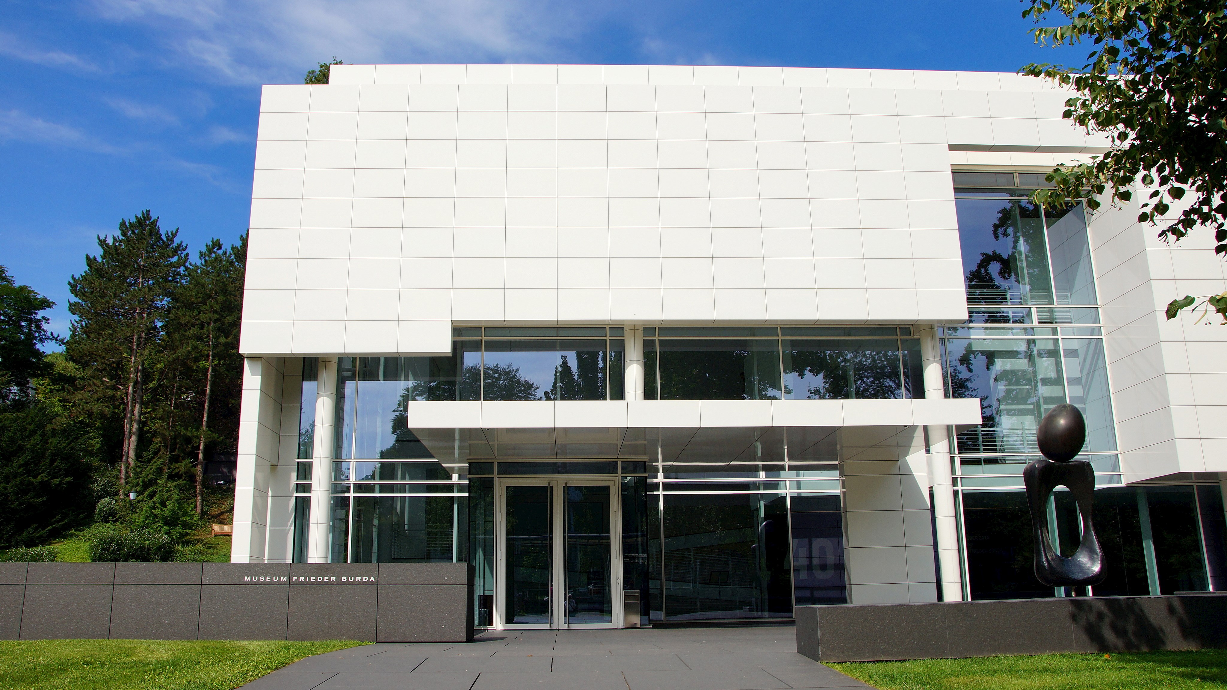 Frontansicht des Museums Musterhofen